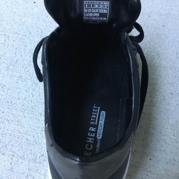 Skechers leather sneakers, black with white sole, limited edition 7.5-8 size - Picture 2 of 4